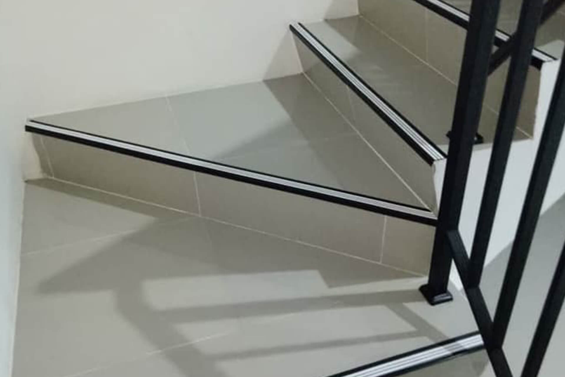 Step Nosing Tangga